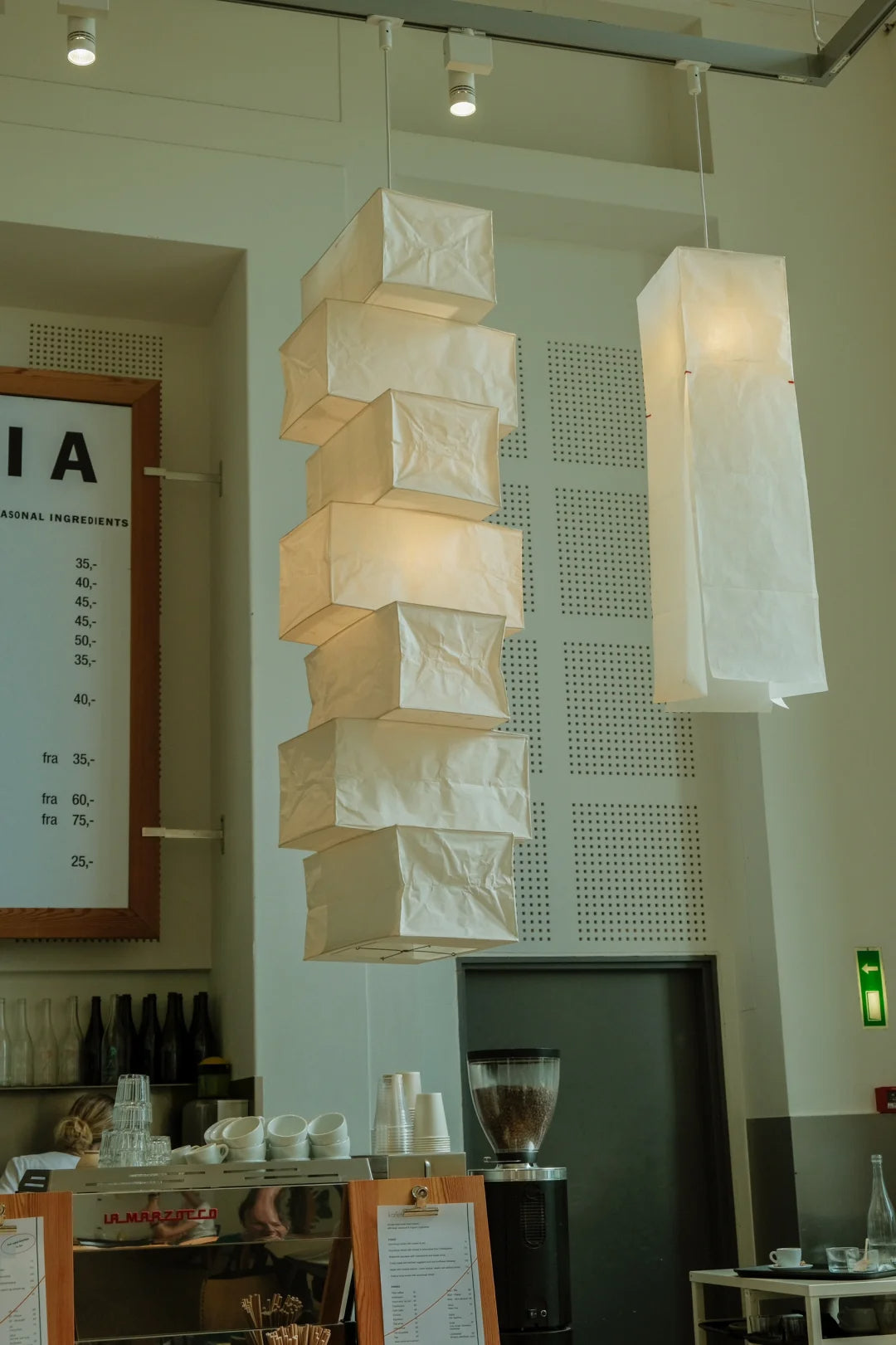 Akari 30P Pendant Light