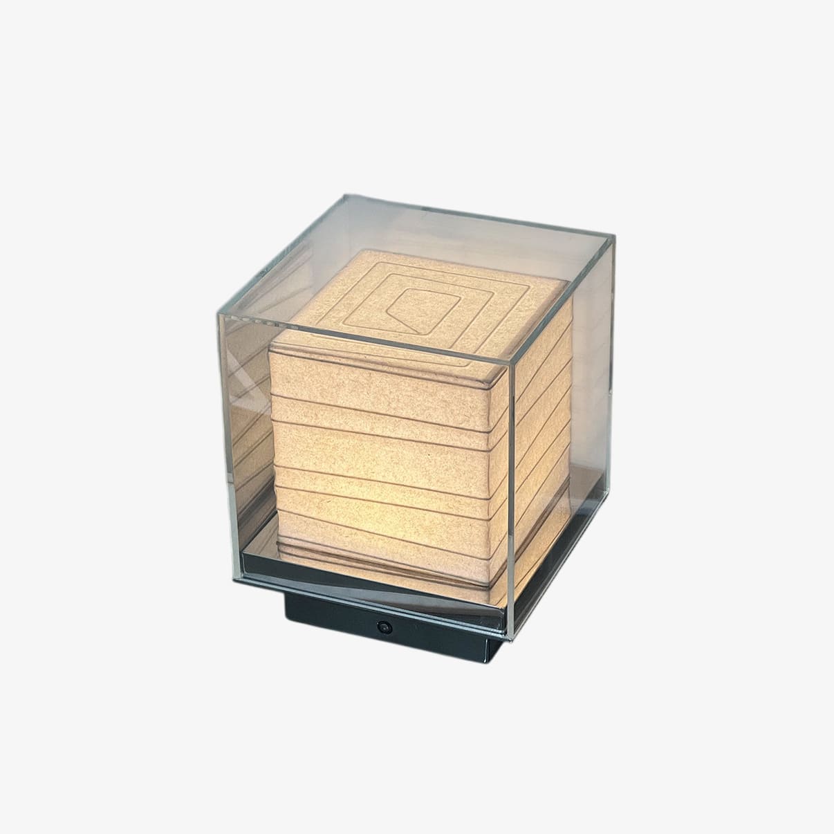 Andaz Chi Yutang Table Lamp
