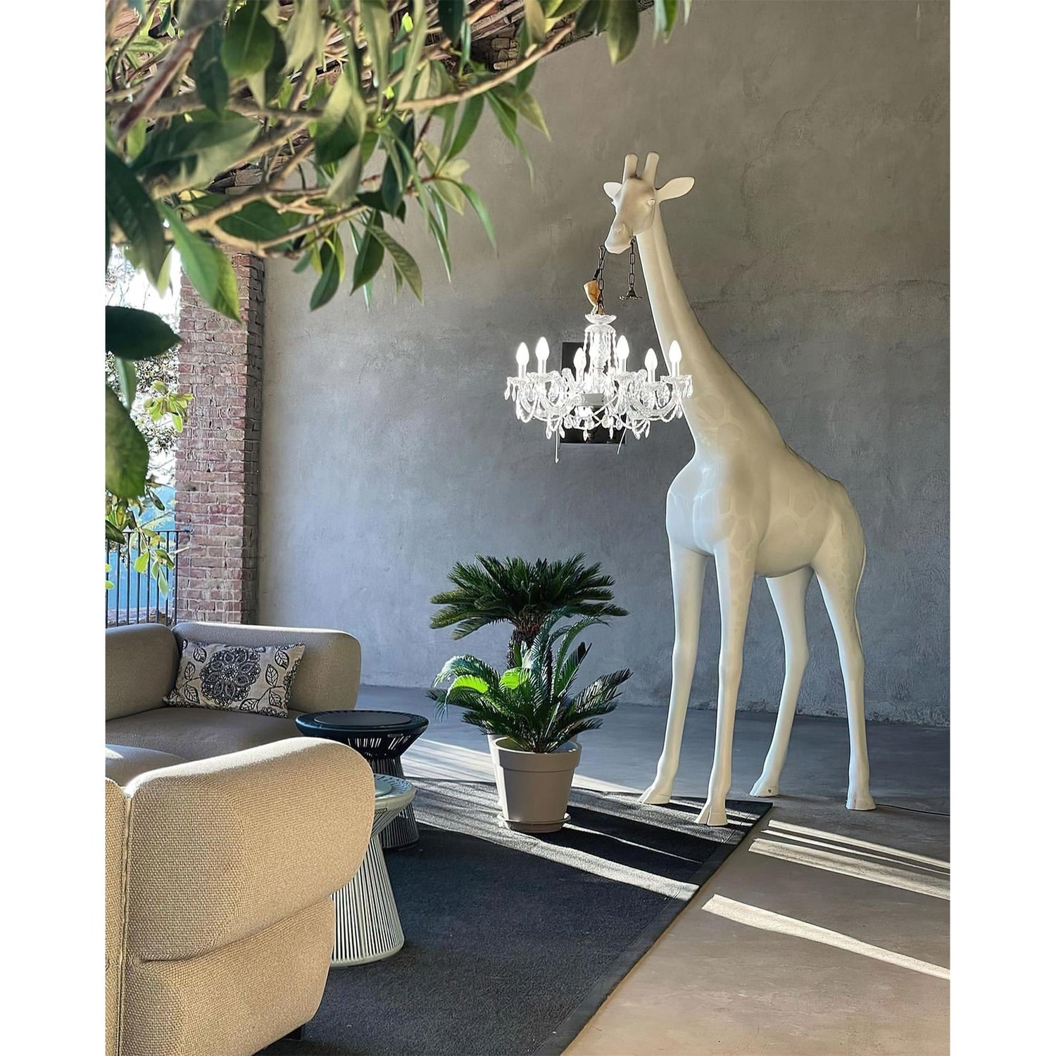 Giraffe Sculpture Floor Lamp