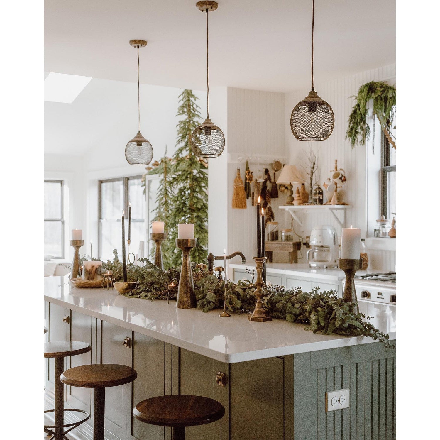 Lanister Mesh Pendant Light